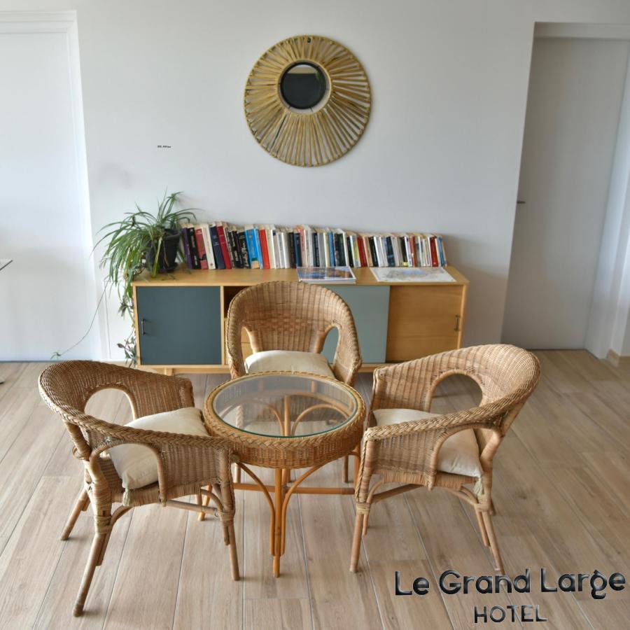 Hotel Le Grand Large Gruissan Buitenkant foto